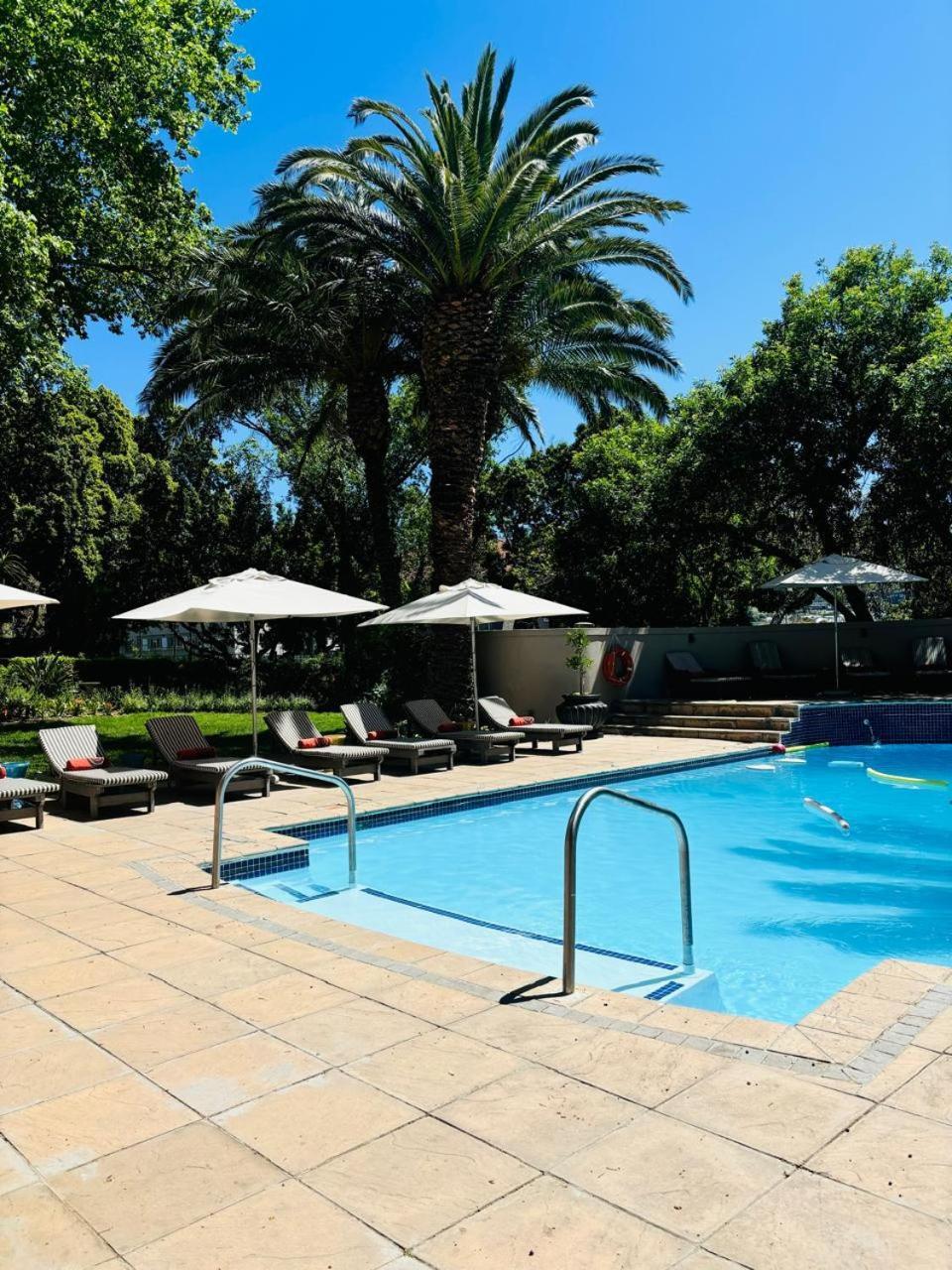 Sunsquare Cape Town Gardens Hotel Exterior photo